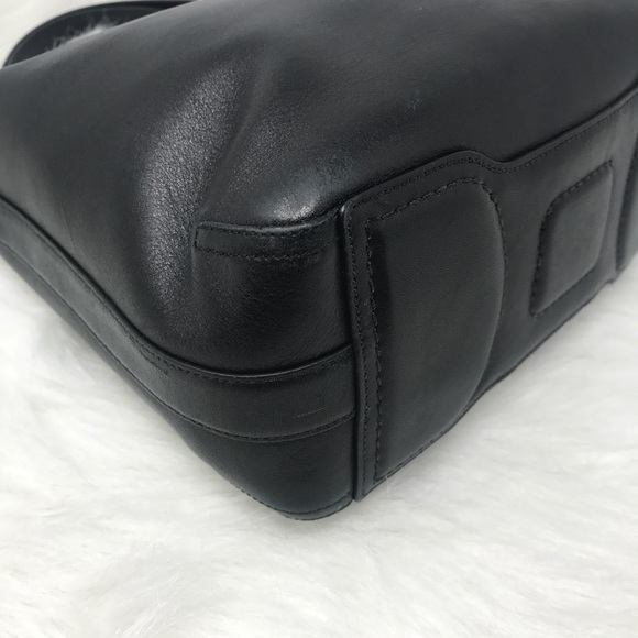 Authentic Coach Soho Hobo Purse - Picture 6 of 8